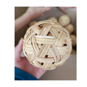 Bola de ratán tejida a mano para SepakTakraw Sport/ Caneball/ Christmas Ball decor muchos tamaños pueden color personalizado de Vietnam - Product Image 3