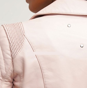 Chaqueta de cuero para mujer Chaqueta de cuero con cremallera para mujer Chaquetas de cuero de helecho cortas personalizadas con tinte rosa - Product Image 4
