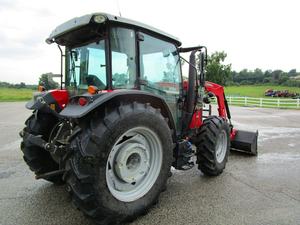 Tractor Agrícola Massey Ferguson 4710 de 100HP 4WD Usado con Caja de Cambios Power Shuttle AGCO, Bomba Incluida, Cojinete de Motor, 3 Años de Garantía - Product Image 5