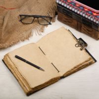 Diario de Cuero Vintage, Retro, 9x7 Pulgadas, Cuaderno de Viaje para Bocetos, Acuarelas, Cubierta de Papel Repujado Hecho a Mano, Tapa Dura, Regalo, 120 Páginas