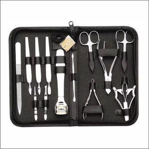KAAMIR INSTRUMENTS Kit d'outils professionnel pour l'entretien quotidien des ongles, coupe-ongles en métal (4 en 1), logo personnalisé pour les mains et les pieds - Product Image 5