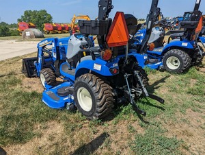 Tractor Compacto New Holland Mini de 20HP 4WD, Precio Económico, Alta Eficiencia, Tractor Utilitario Pequeño para Jardín y Huerto, Venta al Por Mayor - Product Image 4