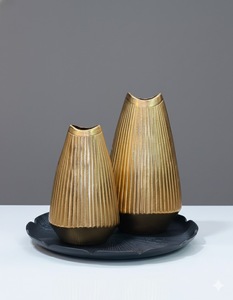 Vase à fleurs en aluminium coulé de qualité supérieure pour la décoration moderne du salon, offrant une construction solide et une finition artistique - Product Image 4