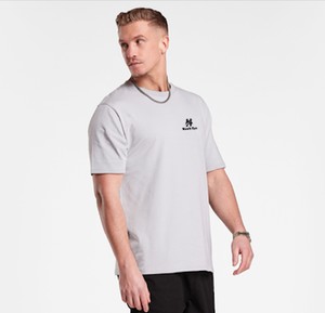 2025 camiseta transpirable de alta calidad para hombre, camiseta sencilla de manga corta de Color liso hecha en Pakistán - Product Image 5