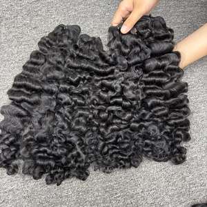 Vente en gros de cheveux humains bruts bouclés birmans dans la trame de sources de la plus haute qualité - Product Image 1