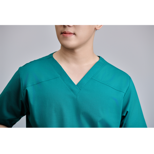 Conjunto de Uniforme Médico Unisex de Tela Worsted Verde Quirúrgico de Origen Vietnamita FMF - Uniformes de Hospital de Spandex/Algodón - Product Image 4