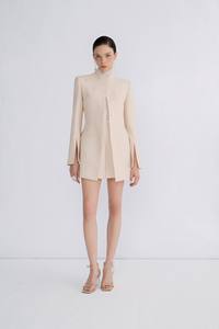 Blazer de estilo minimalista para mujer, 5 botones frontales, a medida Alai Blazer, tela ecológica, ropa de mujer, marca local de Vietnam - Product Image 3