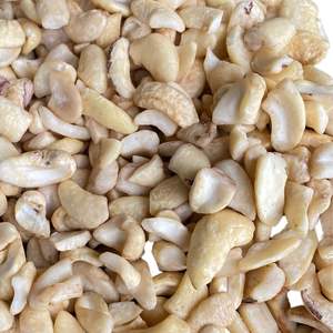 Vente en gros de noix de cajou crues de haute qualité du Vietnam noix de cajou 320 240 boîte en fer blanc de noix de cajou exportée vers l'Asie, l'UE, le Moyen-Orient - Product Image 1