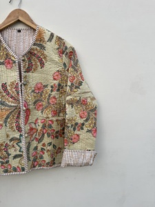 Blazers matelassés Kantha en coton vintage faits à la main pour femmes vestes à fleurs taille libre manteau cousu à la main pour filles - Product Image 5