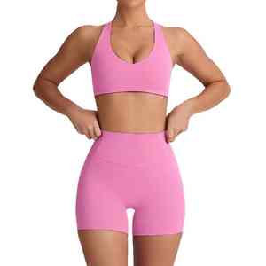 Conjunto de Yoga de 2 Piezas: Top Deportivo Sin Costuras, Impermeable, Ligero, Transpirable, con Sensación de Desnudez y Diseño Calado, y Pantalones Cortos para Entrenamiento - Product Image 3