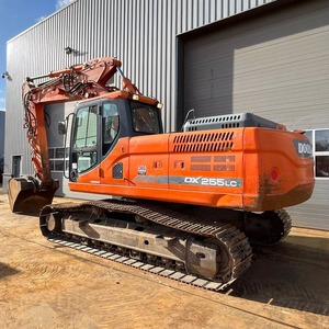 รถขุดดีเซล Doosan DX255LC ประสิทธิภาพสูงสุด พร้อมเครื่องยนต์ทรงพลัง ระบบช่วงล่างที่ทนทาน และห้องโดยสารผู้ควบคุมที่ทันสมัย - Product Image 1
