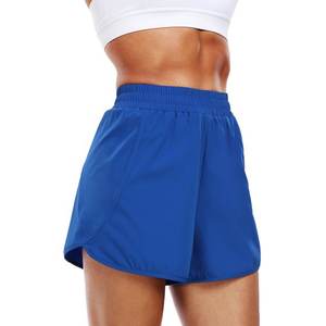 Shorts de sport Bermuda pour femmes pour le yoga athlétique, la course à pied, avec tissu respirant à séchage rapide et poche latérale - Product Image 3