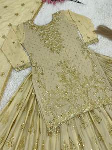 College Garba Party Wear Color brillante M a XXL Tamaño Real Mirror Work Aspecto elegante Diseñador Salwar Suit con tarifa baja - Product Image 3