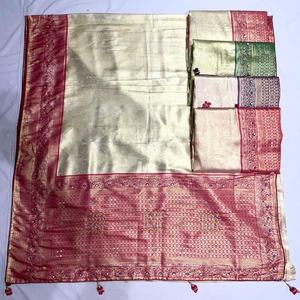 ชุดส่าหรีผ้าไหมสำหรับผู้หญิงทำมือและงานทำมือผู้ผลิตแฟชั่นจากศัลยแพทย์ - Product Image 1