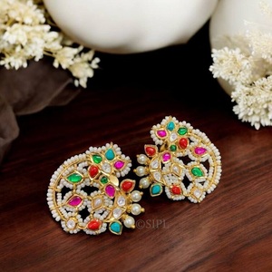 ต่างหูดีไซน์เนอร์ที่มีเสน่ห์พร้อมต่างหูหินสำหรับผู้หญิงสาวๆสำหรับตอนเย็นมองหางานปาร์ตี้แฟชั่น - Product Image 1