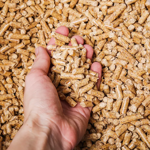 Pellets de Madera de Pino y Roble de Alta Calidad en Forma de Barra, Densidad de 1100 kg/m³ para Sistemas de Calefacción en Venta - Product Image 6