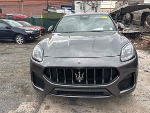 Maserati Grecale AWD 2023 prêt à être expédié - Product Image 1