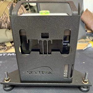 LIVRAISON RAPIDE SKYTRAK LANCEMENT MONITEUR GOLF SIMULATEUR AVEC BOÎTE SKYTRAK - Product Image 1