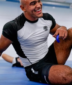 ชุดเสื้อกางเกงลายการต่อสู้แบบผสมกางเกงสำหรับผู้ใหญ่ชุดกางเกงขาสั้นสำหรับผู้ชายกางเกงต่อสู้แบบกระชับพิมพ์ลายดิจิทัล - Product Image 4