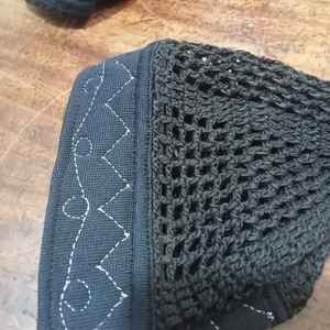 Nuevo diseño tejido a mano para hombres musulmanes sombrero de oración Kufi Kopiah hecho con 100% algodón Premium se siente más suave y cómodo sombrero musulmán - Product Image 6