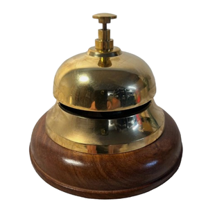 Campana de Escritorio con Base de Madera y Acabado Dorado, Campana de Recepción, Campana de Metal Hecha a Mano para Servicio de Mostrador de Hotel - Product Image 1
