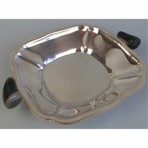 Bandeja de servicio de comida de lujo chapada en la mejor calidad hecha a mano personalizada de acero inoxidable con asa de cuerno para uso doméstico y de restaurantes - Product Image 6