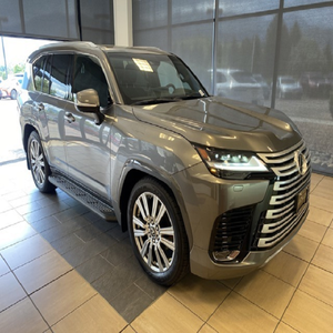 Último Modelo en la UE, Lexus LX 600 Ultra Luxury 4D Sport Utility 2025, Seminuevo, en Excelentes Condiciones - Product Image 3