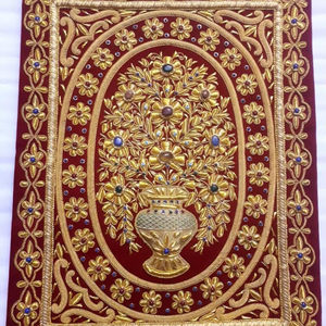 Colgante de pared de pavo real bordado a mano 2025 tapiz de terciopelo decorativo indio Zari espejo trabajo exportación calidad evaluación - Product Image 1