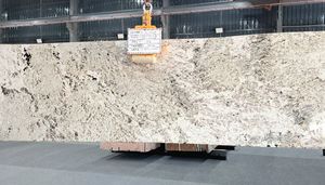 Dalle de granit blanc Albus de qualité supérieure pour l'extérieur Escalier extérieur Surface de comptoir polie et sablée - Product Image 3