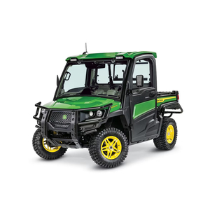 John Deere Gator XUV 835R véhicule utilitaire puissant 4x4 machine tout terrain pour l'aménagement paysager agricole transport travaux de transport - Product Image 1