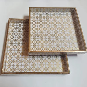 Plateau de service en bois émaillé au design moderne pour la décoration de table de cuisine - Product Image 1