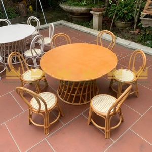 Ensemble table et chaises en rotin pour enfants-Mobilier en osier durable et écologique pour les fêtes d'enfants, les événements en plein air - Product Image 6