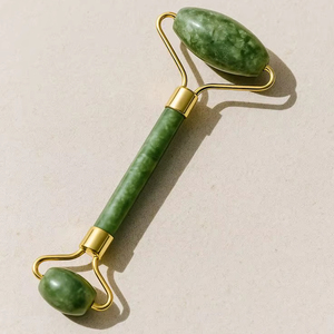 Aameena Agate offre un rouleau de visage en jade vert de haute qualité | Masseur d'agate en pierre naturelle - Product Image 1