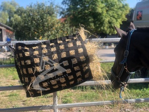 Best Durable Horse Feeder Hay <b>Net</b> <b>Bag</b> Nylon/Polyester 26x8.5x30 Inches Wholesale for Horses - Product Image 6