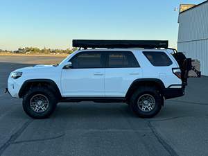 Toyota 4Runner TRD Off-Road Premium 4x4 4WD 2018 Usada en Buen Estado - Lista para Enviar - Product Image 6