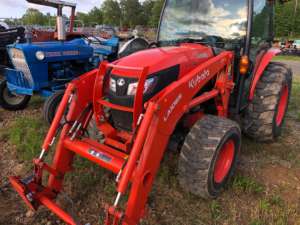 Tracteur à roues d'occasion Kubota MX5400 HST 4WD Chargeur frontal Noyau de travail agricole en plein air avec pompe Boîte de vitesses Roulement moteur - Product Image 3