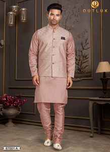 Ensemble de travail miroir avec pyjama Kurta pour vêtements de fête du fournisseur indien, vente en gros - Product Image 4
