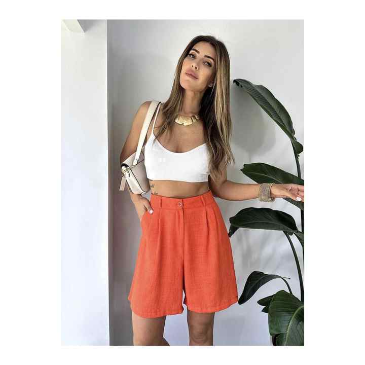 Linen Textured Women's Shorts with Pleat Detail