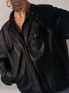 แจ็กเก็ตหนังบอมเบอร์สำหรับผู้หญิงโอเวอร์ไซส์90มอเตอร์ไซค์สีดำสไตล์วินเทจแจ็กเก็ตดีไซน์แฟชั่นเป็นที่ต้องการมากที่สุด RRI-WLJ-23 - Product Image 5