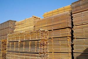 Madera en venta Madera dura industrial y maderas blandas para proyectos de construcción de talleres de parques de hoteles - Product Image 2