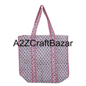 Sac fourre-tout matelassé en coton imprimé à la main pour femmes, léger et élégant, sac de shopping indien pour l'été, fermeture ouverte - Product Image 1