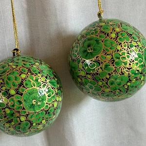 Eco-Friendly 8 cm <b>Christmas</b> Paper Mache Baubles Traditional Designs for Home and Party Customizable Size With <b>Box</b> Packing - Product Image 1