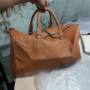 กระเป๋าหนังคุณภาพพรีเมียมวีคเอนเดอร์กระเป๋าเดินทางแบบตะวันตกสำหรับผู้หญิงกระเป๋าทรงดัฟเฟิลกระเป๋าเดินทางแฟชั่นลายวัวออกแบบได้ตามต้องการ - Product Image 2