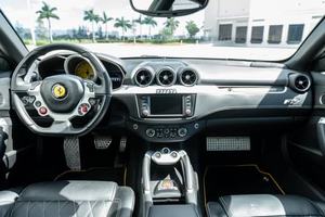 FERRARI FF 2016 EXTREMADAMENTE IMPECABLE, 651 HP, V12, TRACCIÓN EN LAS CUATRO RUEDAS, LISTO PARA ENVIAR - Product Image 5