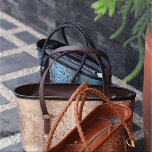 Kỳ lạ chính hãng Da Tote Bag với Python dập nổi thiết kế thời trang handmade Vai Túi Xách cho phụ nữ từ Indonesia - Product Image 1