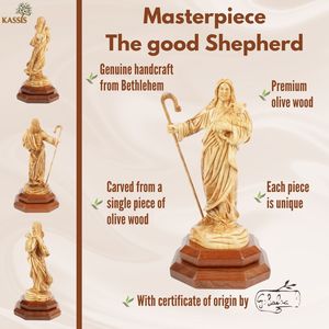 Escultura de Cordero del Buen Pastor Tallada a Mano en Madera de Olivo de 26.5 cm, Figura Religiosa Cristiana Hecha a Mano, Arte Decorativo de Belén - Product Image 4