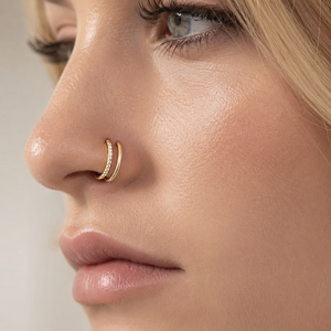 Anello a Segmento con Cerniera a D in Titanio ASTM F136 Placcato Oro con Zirconi Cubici, 16G, per Piercing al Naso, Setto, Cartilagine, Elica - Gioielli all'Ingrosso - Product Image 2