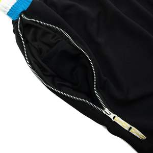 Short de basket-ball pour hommes pour les sports d'été avec tissu en maille respirante et coupe douce pour un confort et un style toute la journée - Product Image 5