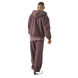 Ensemble de survêtement pour homme avec logo personnalisé, sweat à capuche zippé en molleton épais avec motif croisé en relief et pantalon de jogging à coupe décontractée, vente en gros - Product Image 2
