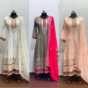 Vente en gros Dernier créateur Tenue de soirée en fausse georgette Séquence lourde Robe de travail brodée avec dupatta Ensemble au prix de gros - Product Image 4